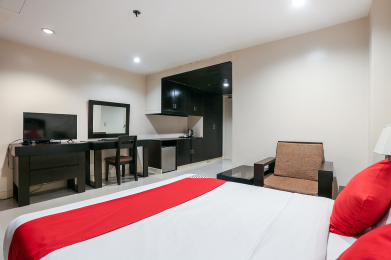 Paragon Tower Hotel