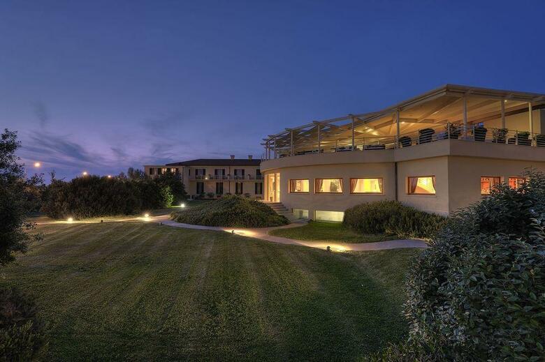 Hotel Tombolo Talasso Resort