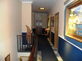 Hotel Runa