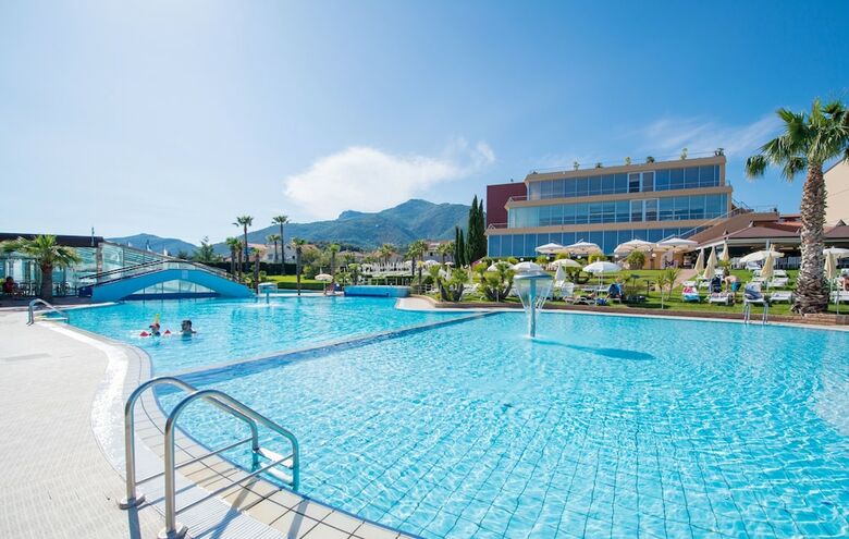 Hotel Loano2village