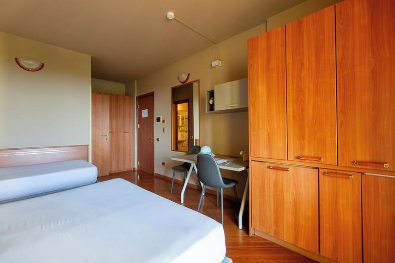 Hotel Loano2village