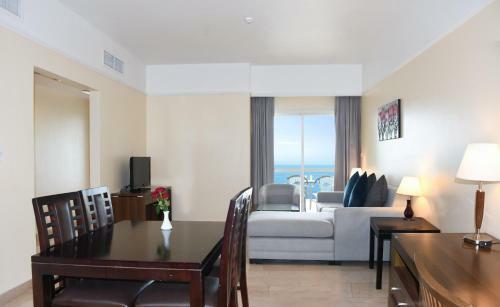 Ramada Beach Hotel Ajman