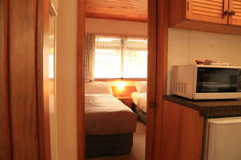 Papakura Motor Lodge & Motel