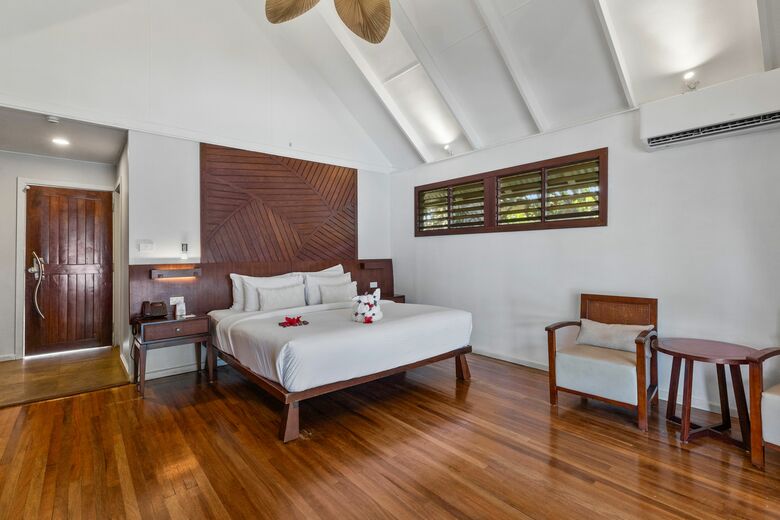 Hotel Iririki Island Resort