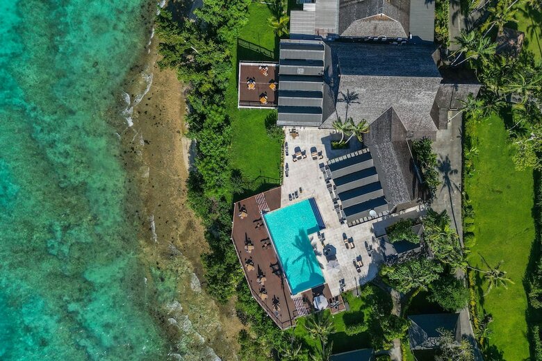 Hotel Iririki Island Resort