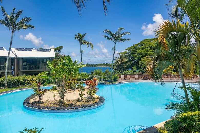Hotel Iririki Island Resort
