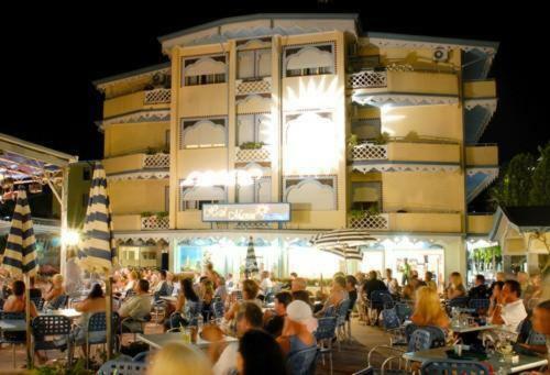 Hotel Maxim