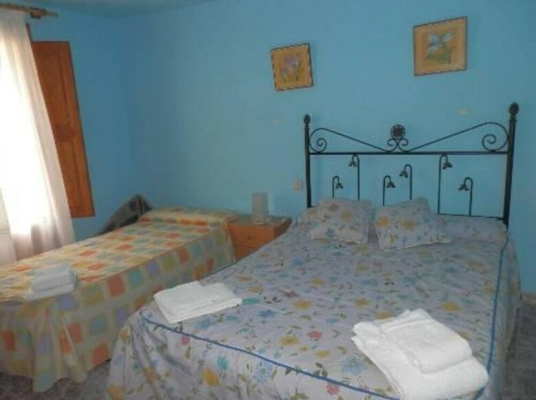 Hotel Hostal El Portalico