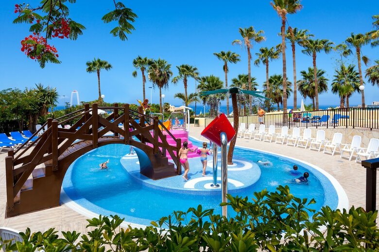 Hotel Dream Villa Tagoro