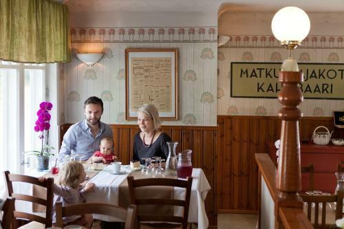 Hostal Liekoranta B&B