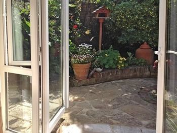 Mulberry Cottage B&B