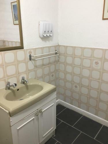 Hotel White Lodge Inn