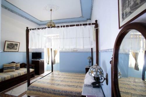Hostal Monte Kristo Hotel