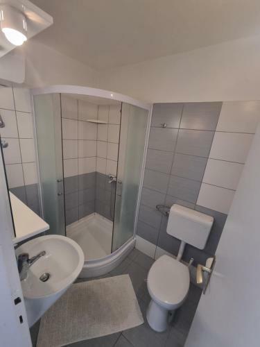 Hostal Guesthouse Franica