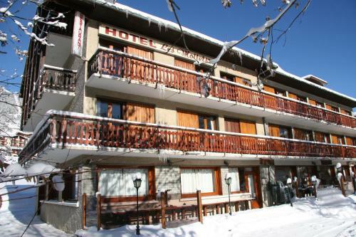 Hotel H�tel Les Mottets