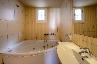 Aspalathras White Hotel