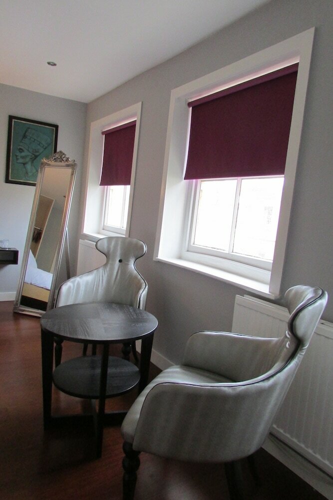 Hostal The Oriental - Guest House