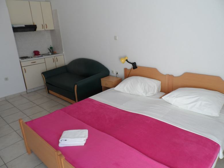 Hostal Rooms And Apartments Galeb