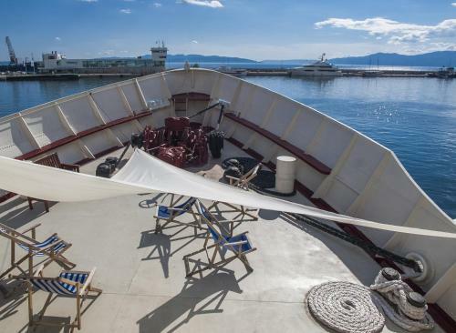 Albergue Botel Marina