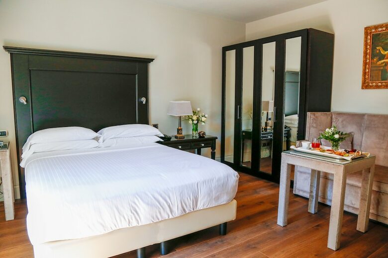 Hotel Vannucci