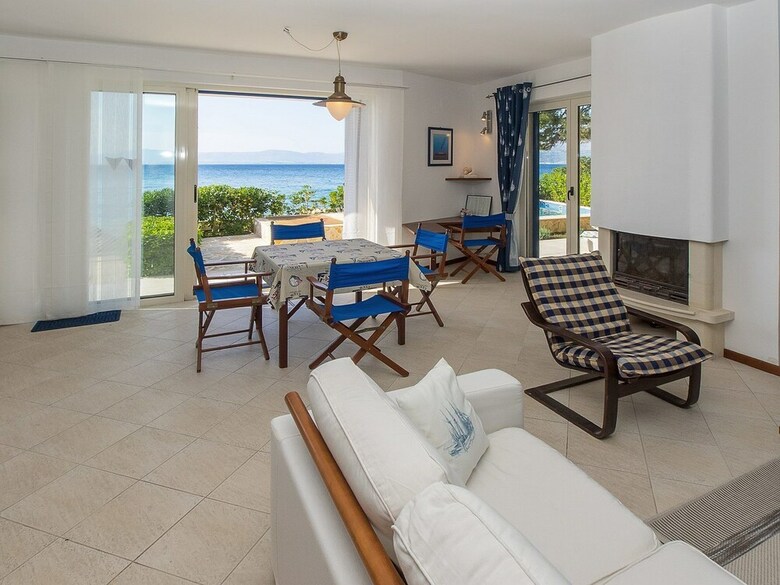 Villas Violet & Rosemary