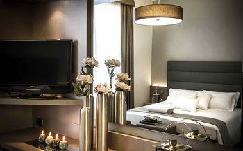 Ritz Hotel