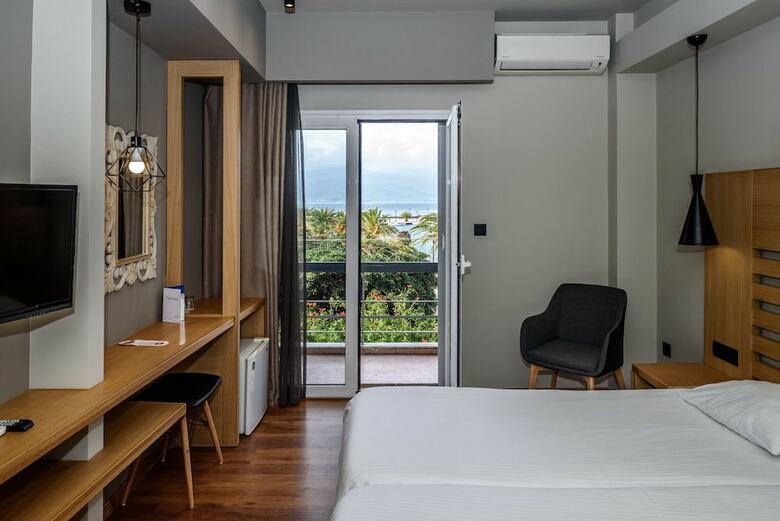 Agamemnon Hotel
