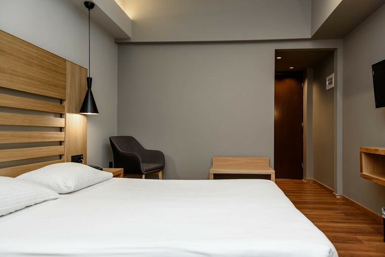 Agamemnon Hotel