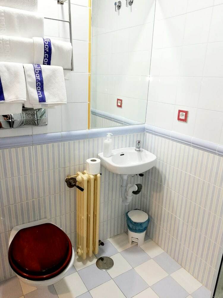 Hostal Pensi�n Albor