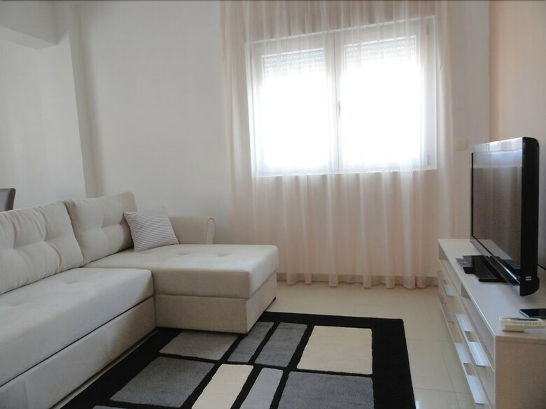 Lux Apartments Natasha