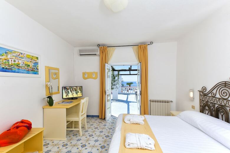 Hotel Romantica Resort & Spa