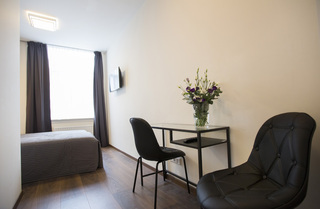 Quentin Golden Bear Hotel