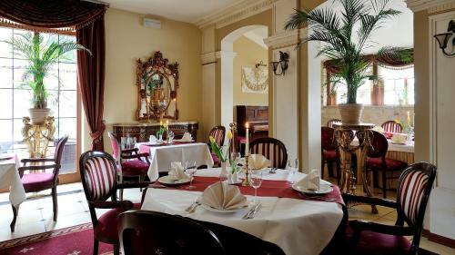 Hotel Diament Arsenal Palace Katowice - Chorz�w
