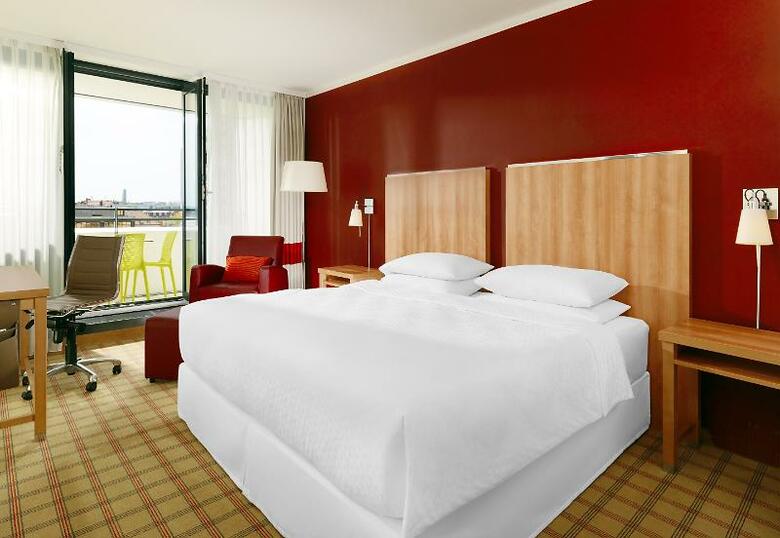 Hotel Four Points By Sheraton Munich Central
