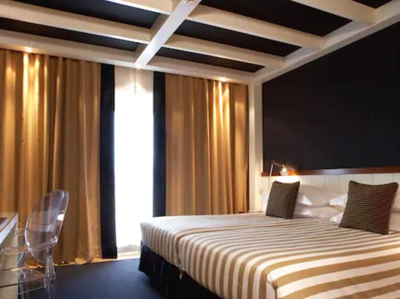 Hotel U232