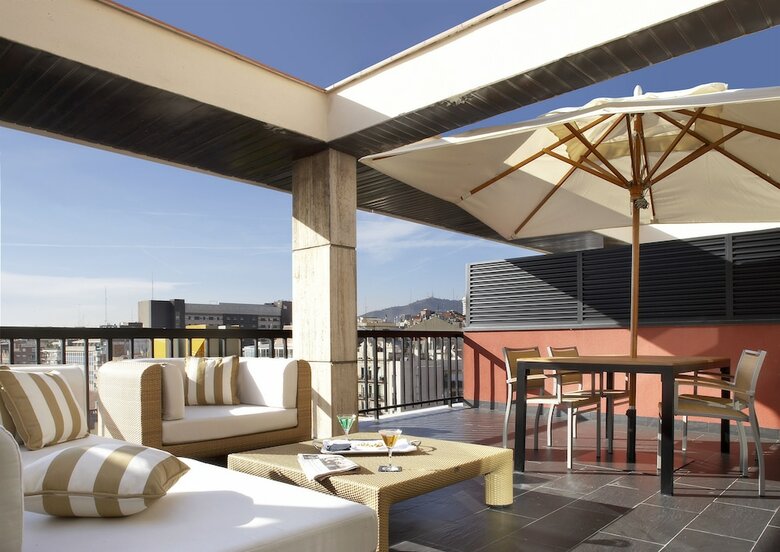 Hotel U232