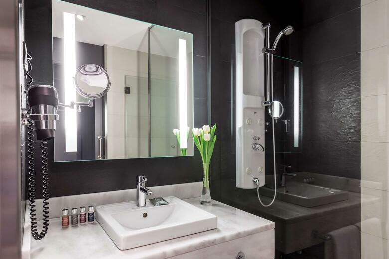 Hotel Zentral Castellana Norte