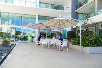 Hotel Freshwater Point Resort