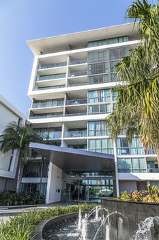 Hotel Freshwater Point Resort