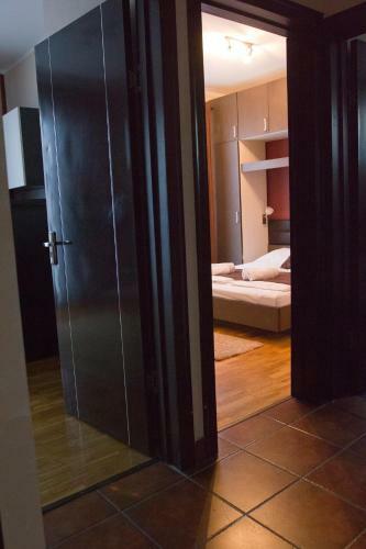 Hostal Vila Senjak B&B