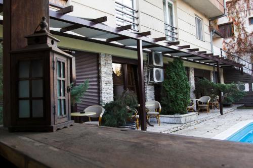 Hostal Vila Senjak B&B