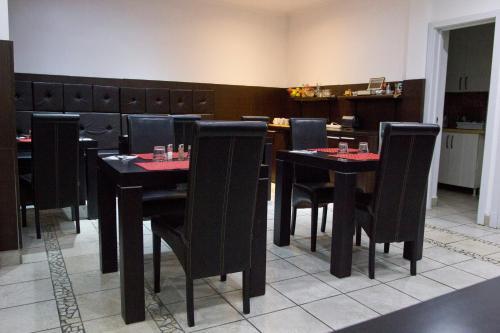 Hostal Vila Senjak B&B