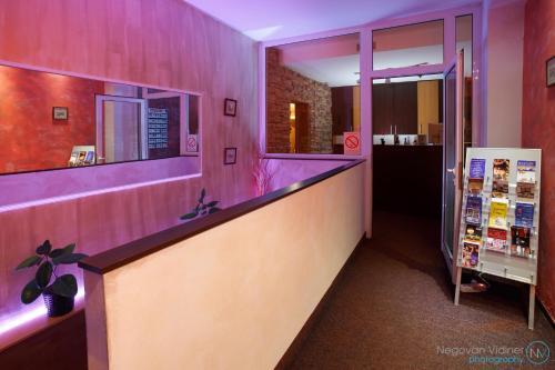 Hostal Vila Senjak B&B