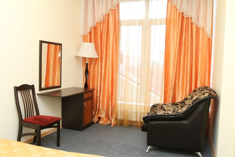 Hotel Kavkaz