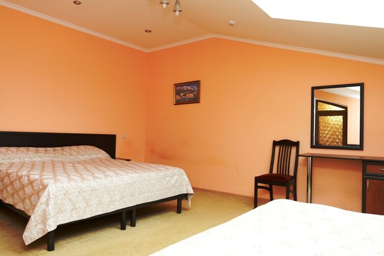 Hotel Kavkaz