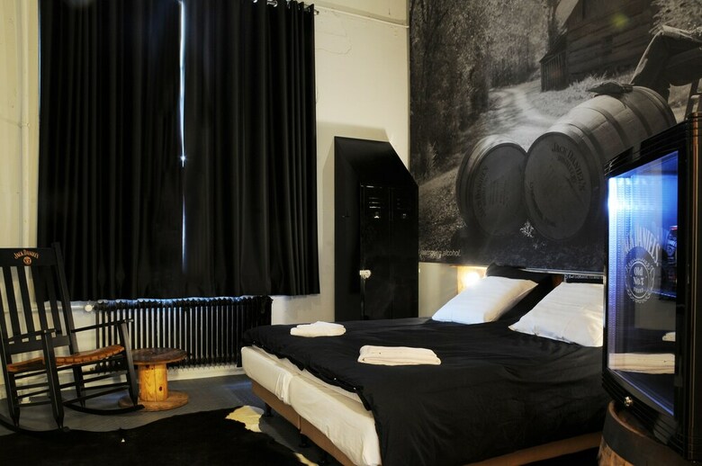 Blue Collar Hotel