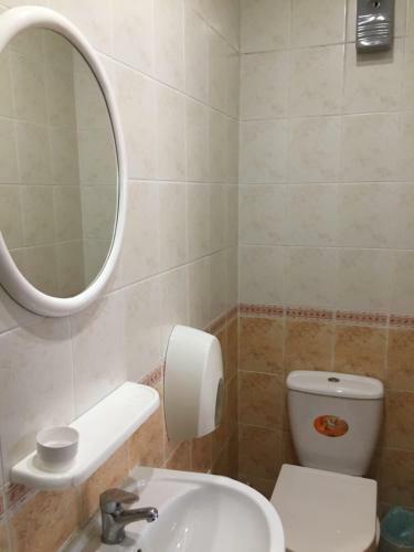 Hostal Alyona Hotel