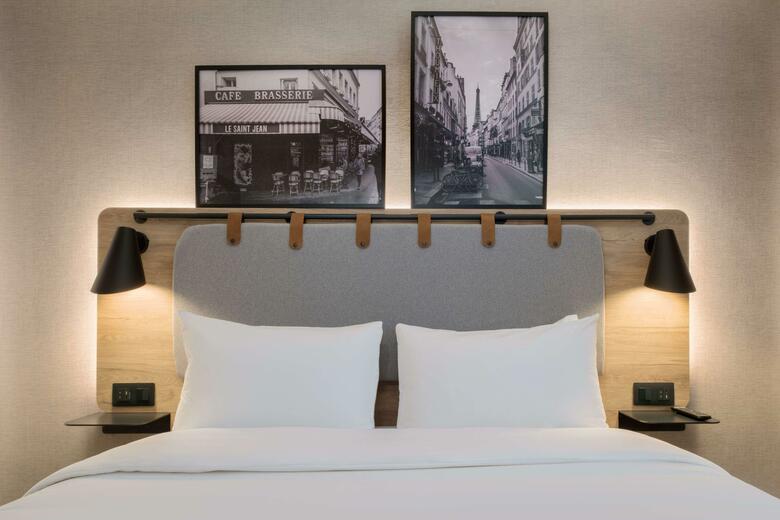 Hotel Campanile - Chelles