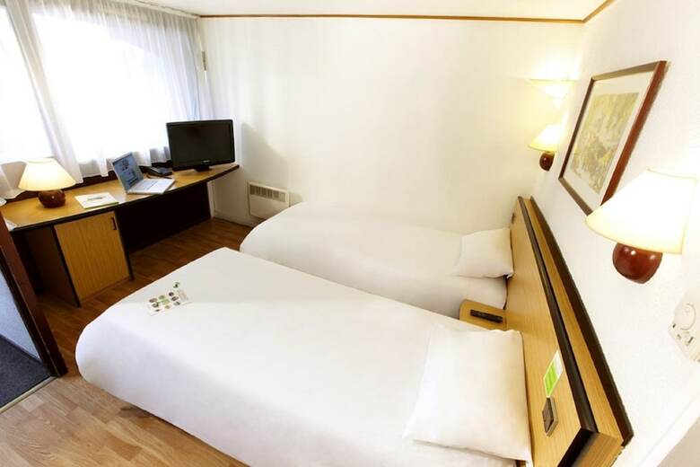 Hotel Campanile - Chelles