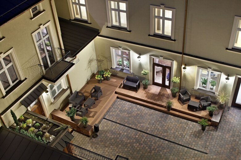 Metropolitan Boutique Hotel